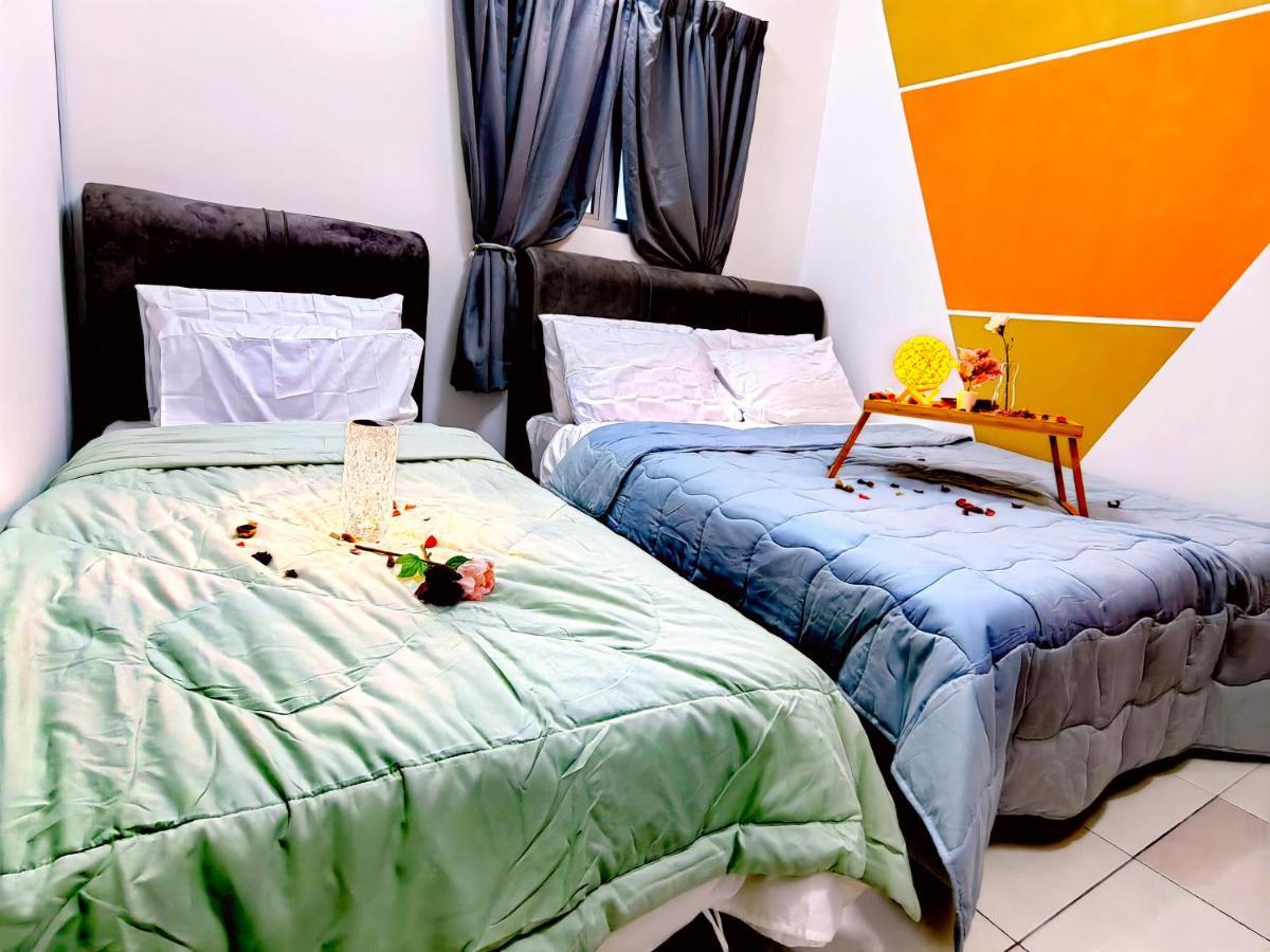 Alanis Residence 7 Pax @ Sepang Klia Kota Warisan Exterior foto